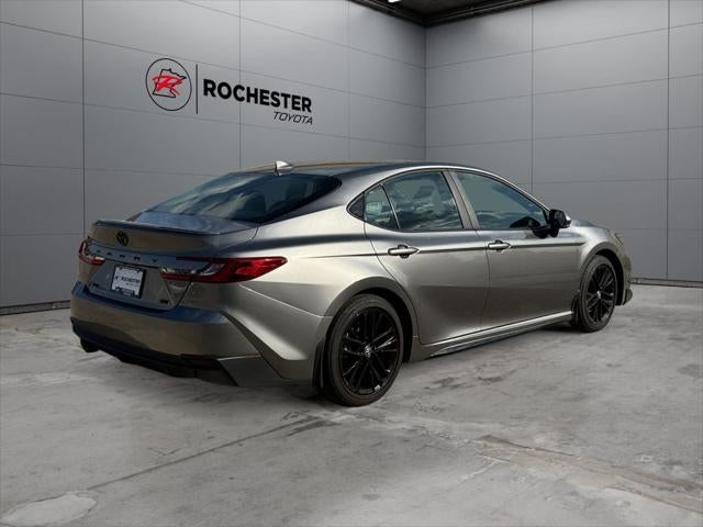 2026 Toyota Camry SE FWD