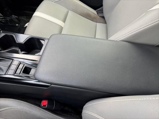 2025 Toyota Camry SE FWD