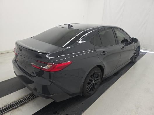 2025 Toyota Camry SE FWD