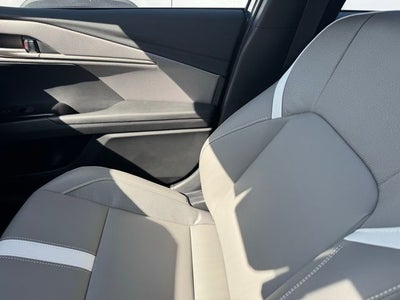 2025 Toyota Camry SE FWD