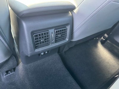 2025 Toyota Camry SE FWD