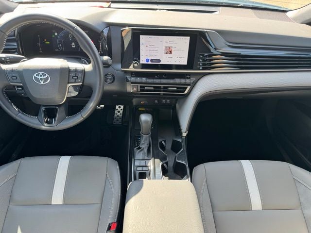 2025 Toyota Camry SE FWD