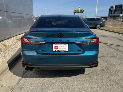 2025 Toyota Camry SE FWD