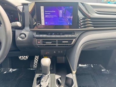 2026 Toyota Camry SE FWD
