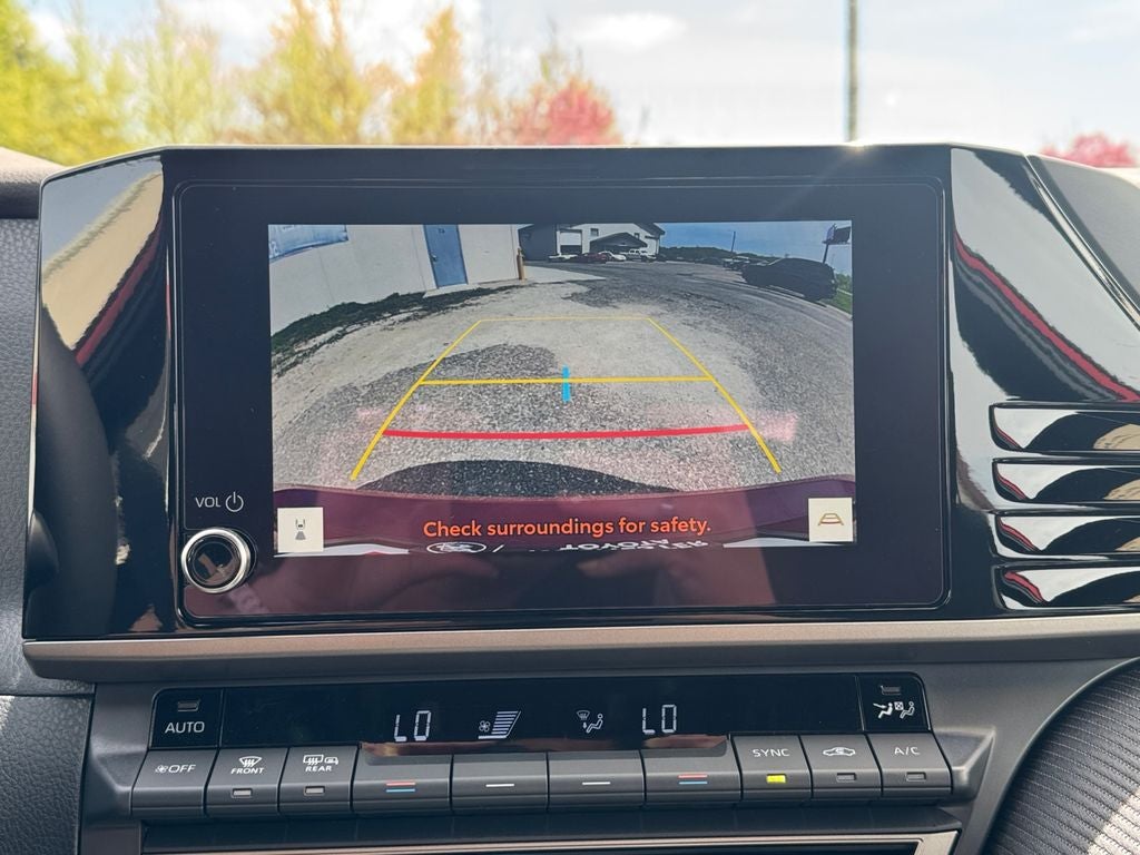 2026 Toyota Camry SE FWD