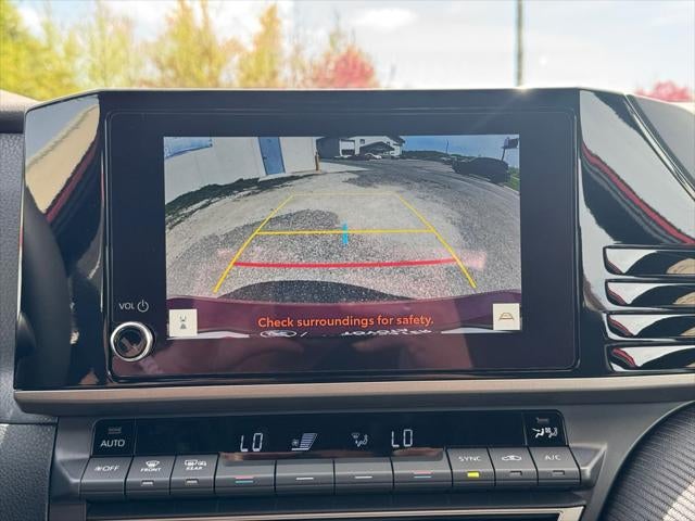 2026 Toyota Camry SE FWD