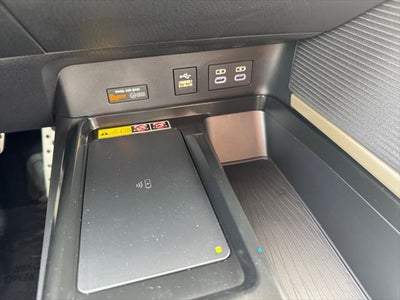 2026 Toyota Camry SE FWD