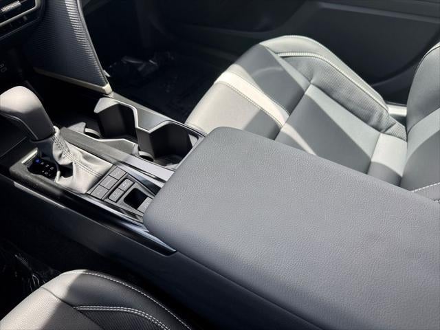 2026 Toyota Camry SE FWD