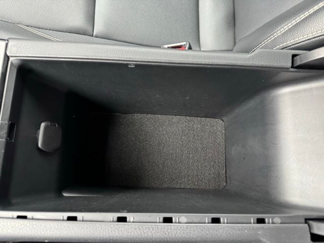 2025 Toyota Camry SE FWD