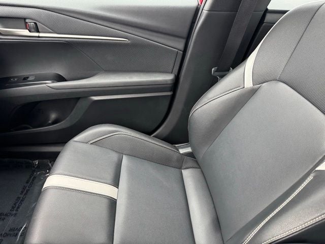 2025 Toyota Camry SE FWD