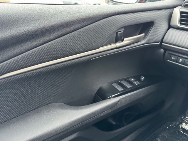 2025 Toyota Camry SE FWD