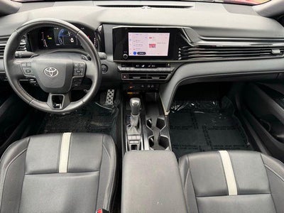 2025 Toyota Camry SE FWD