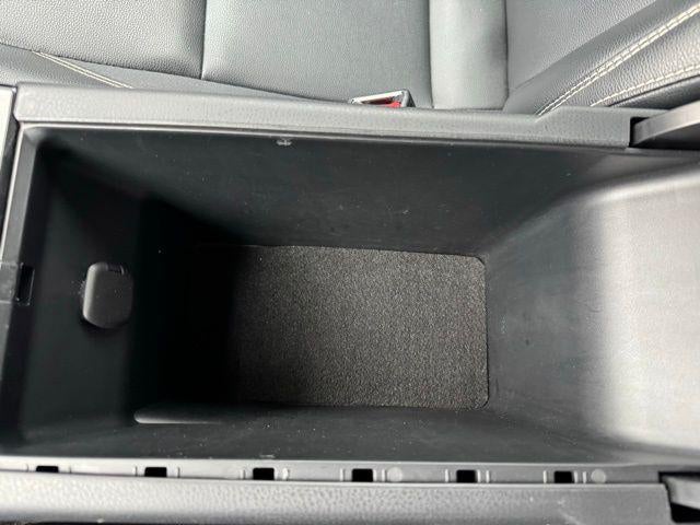 2025 Toyota Camry SE FWD