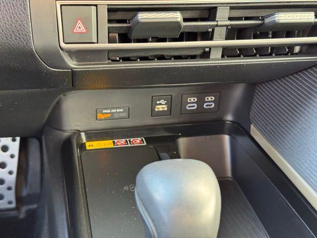 2025 Toyota Camry SE FWD