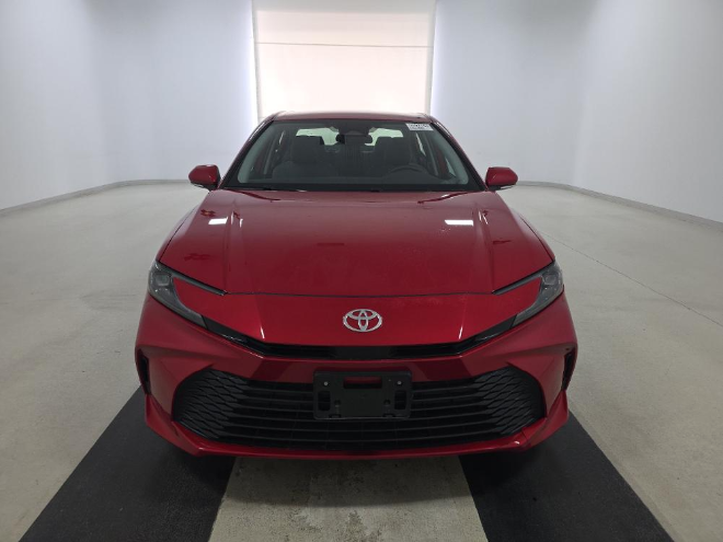 2025 Toyota Camry LE FWD