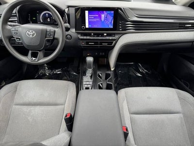 2025 Toyota Camry LE FWD