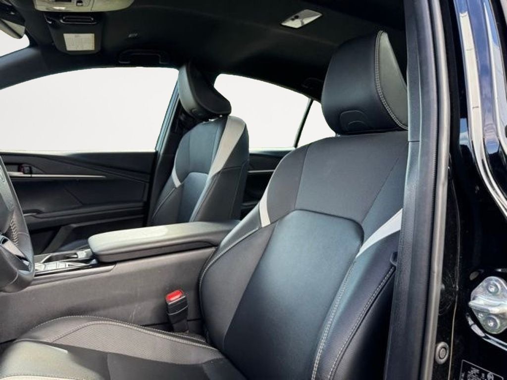 2025 Toyota Camry SE FWD
