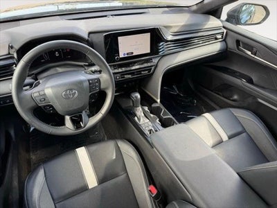 2025 Toyota Camry SE FWD