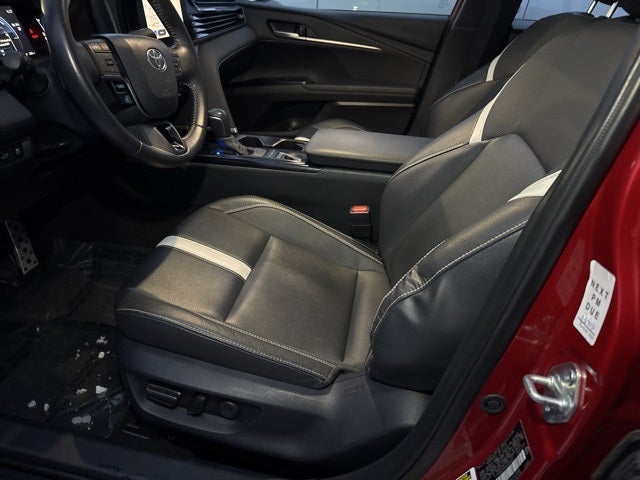 2025 Toyota Camry SE FWD