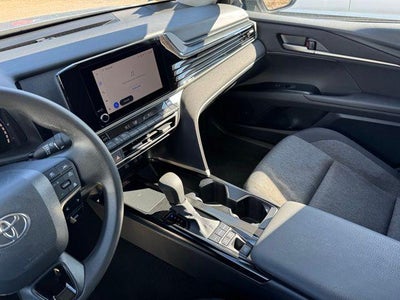 2025 Toyota Camry LE FWD