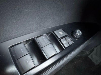 2025 Toyota Camry SE FWD