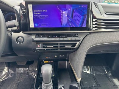 2025 Toyota Camry XLE FWD