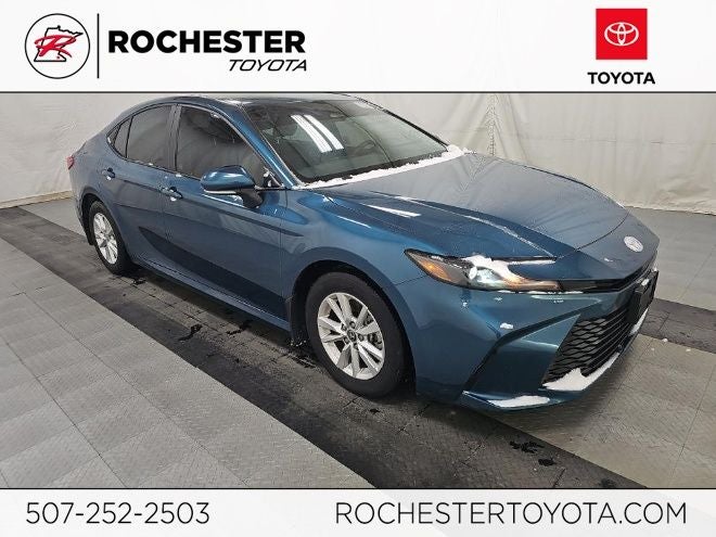 2025 Toyota Camry LE FWD