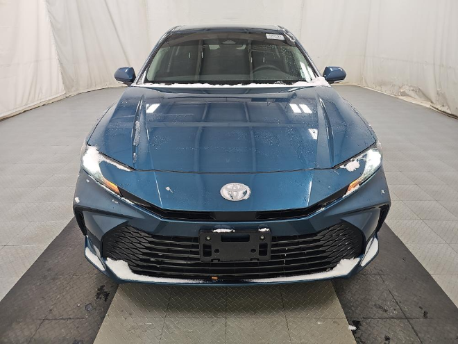 2025 Toyota Camry LE FWD