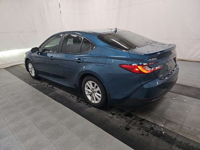 2025 Toyota Camry LE FWD