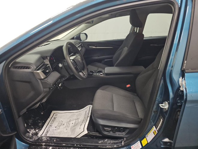 2025 Toyota Camry LE FWD