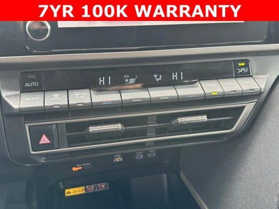 2025 Toyota Camry LE FWD