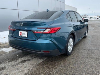 2025 Toyota Camry LE FWD