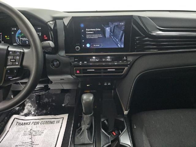 2025 Toyota Camry LE FWD