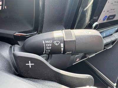 2025 Toyota Camry SE FWD