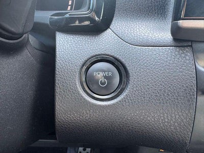 2025 Toyota Camry SE FWD