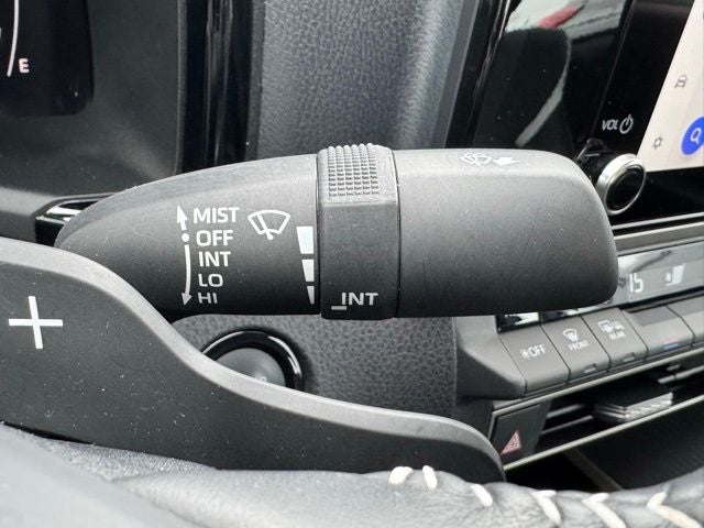 2025 Toyota Camry SE FWD