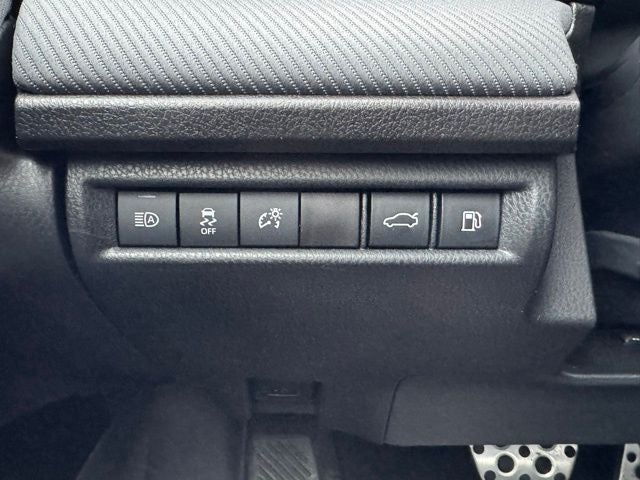 2025 Toyota Camry SE FWD