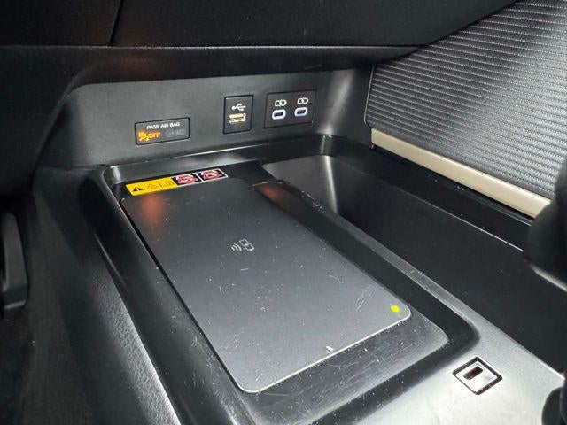 2025 Toyota Camry SE FWD