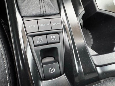 2025 Toyota Camry SE FWD