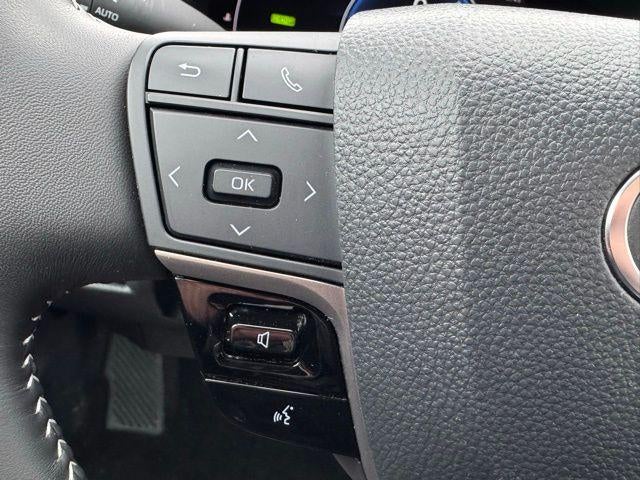 2025 Toyota Camry SE FWD