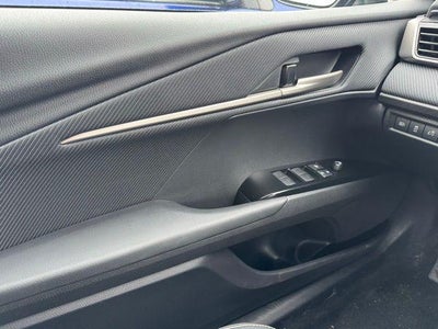 2025 Toyota Camry SE FWD