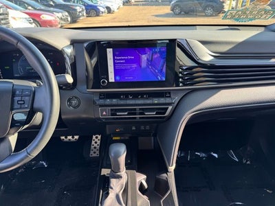 2025 Toyota Camry SE FWD