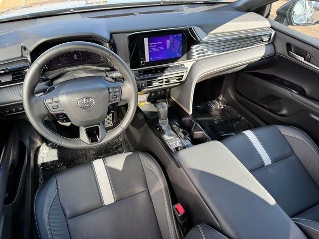 2025 Toyota Camry SE FWD