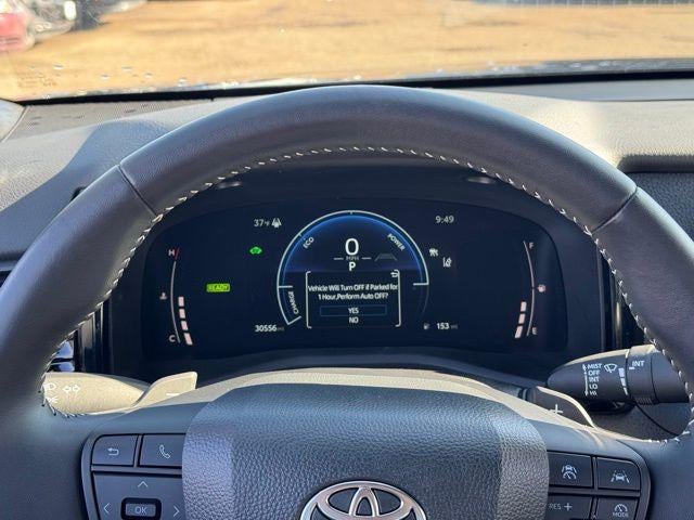 2025 Toyota Camry SE FWD