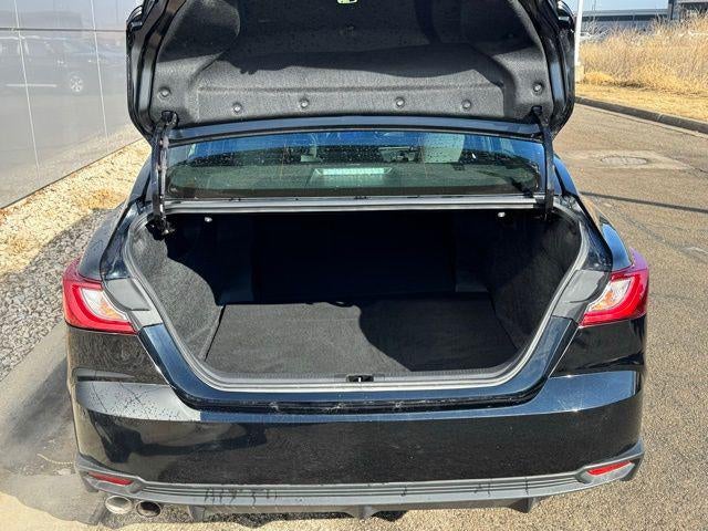 2025 Toyota Camry SE FWD