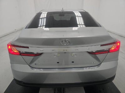 2025 Toyota Camry LE FWD