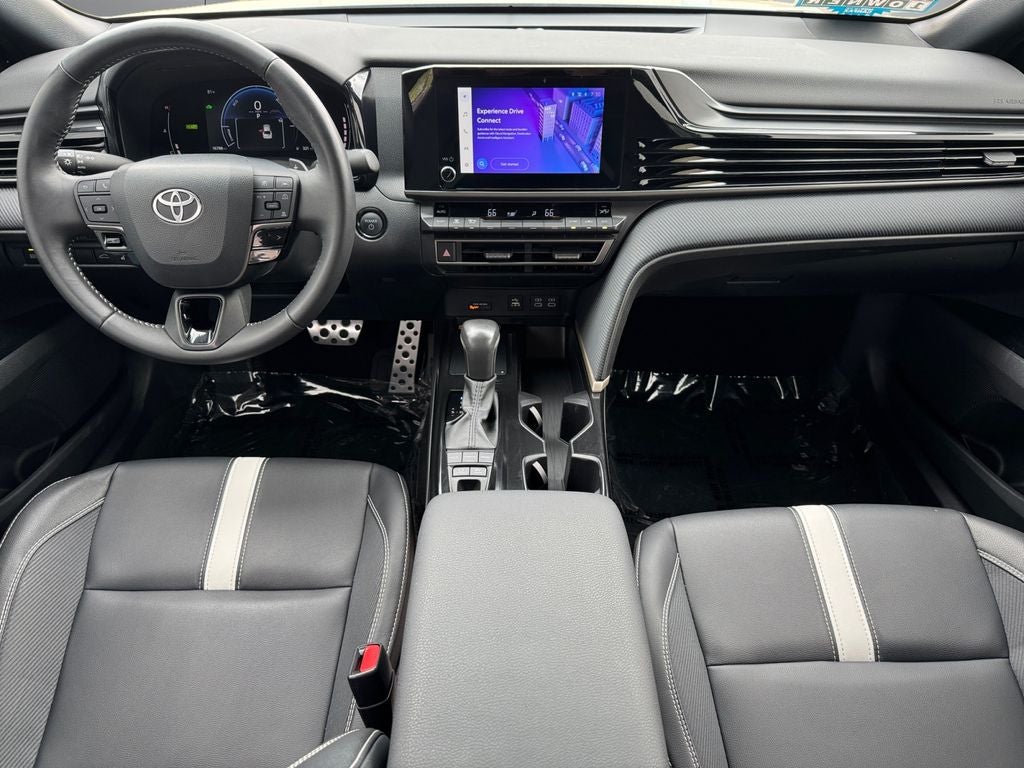 2025 Toyota Camry SE FWD