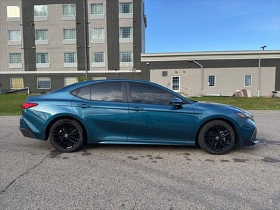 2025 Toyota Camry SE FWD