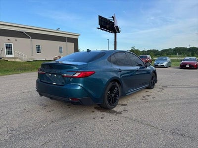 2025 Toyota Camry SE FWD