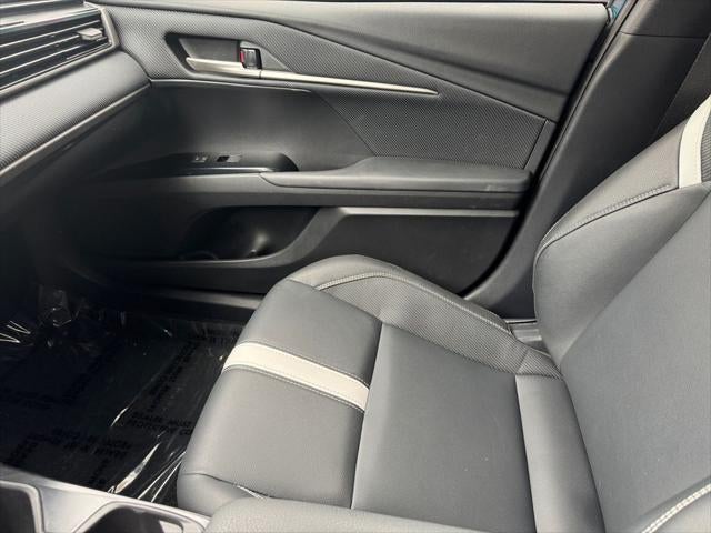 2025 Toyota Camry SE FWD
